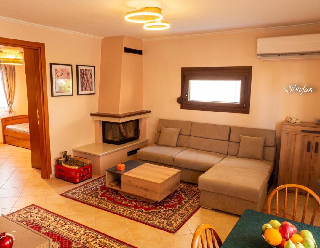 Apartamento Stefan'S House Néa Péramos Exterior foto